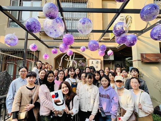 巧手创造 绽放芳华—米兰体育app官网-米兰体育（中国）养老组织女员工开展妇女节庆祝活动